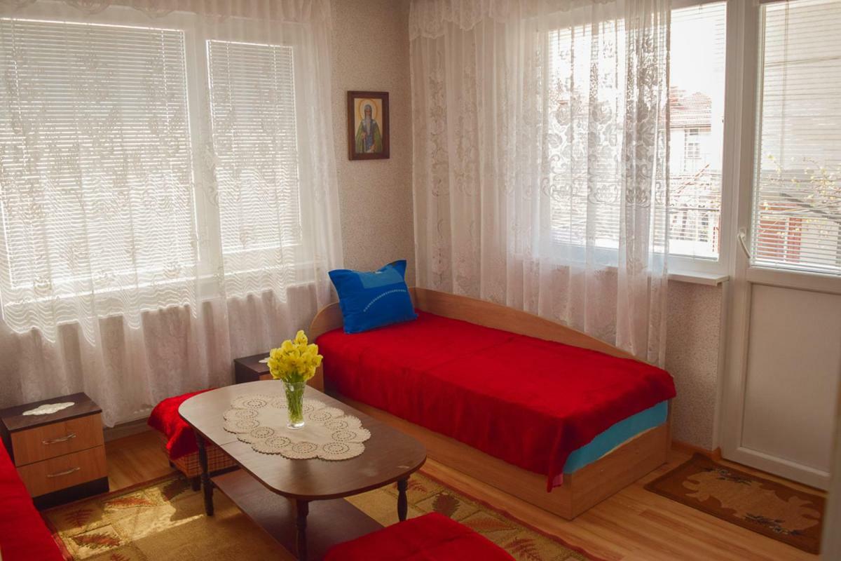 Velkovski Guest House Hisarea Exterior foto